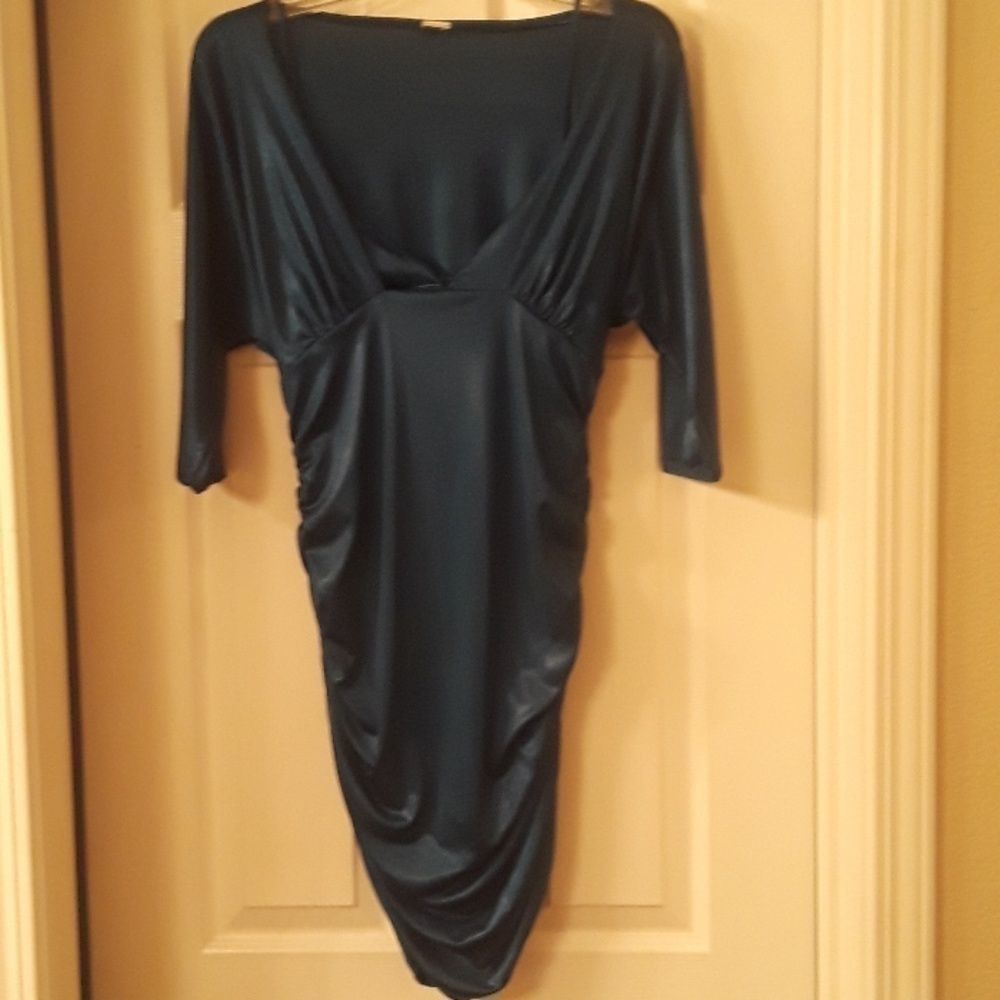 Green Blue Stretch Top. Soft. Ruching.